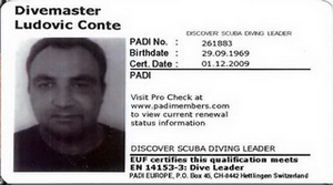 PADI Divemaster scan back